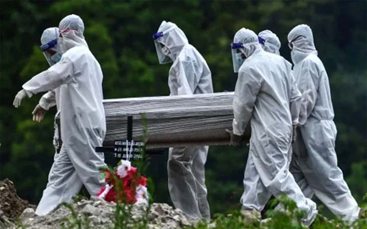 বিশ্বে করোনায় মৃত্যু ছাড়াল ৫৭ লাখ